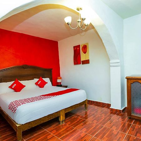 Oyo Posada De Los Angeles, Pátzcuaro Екстериор снимка