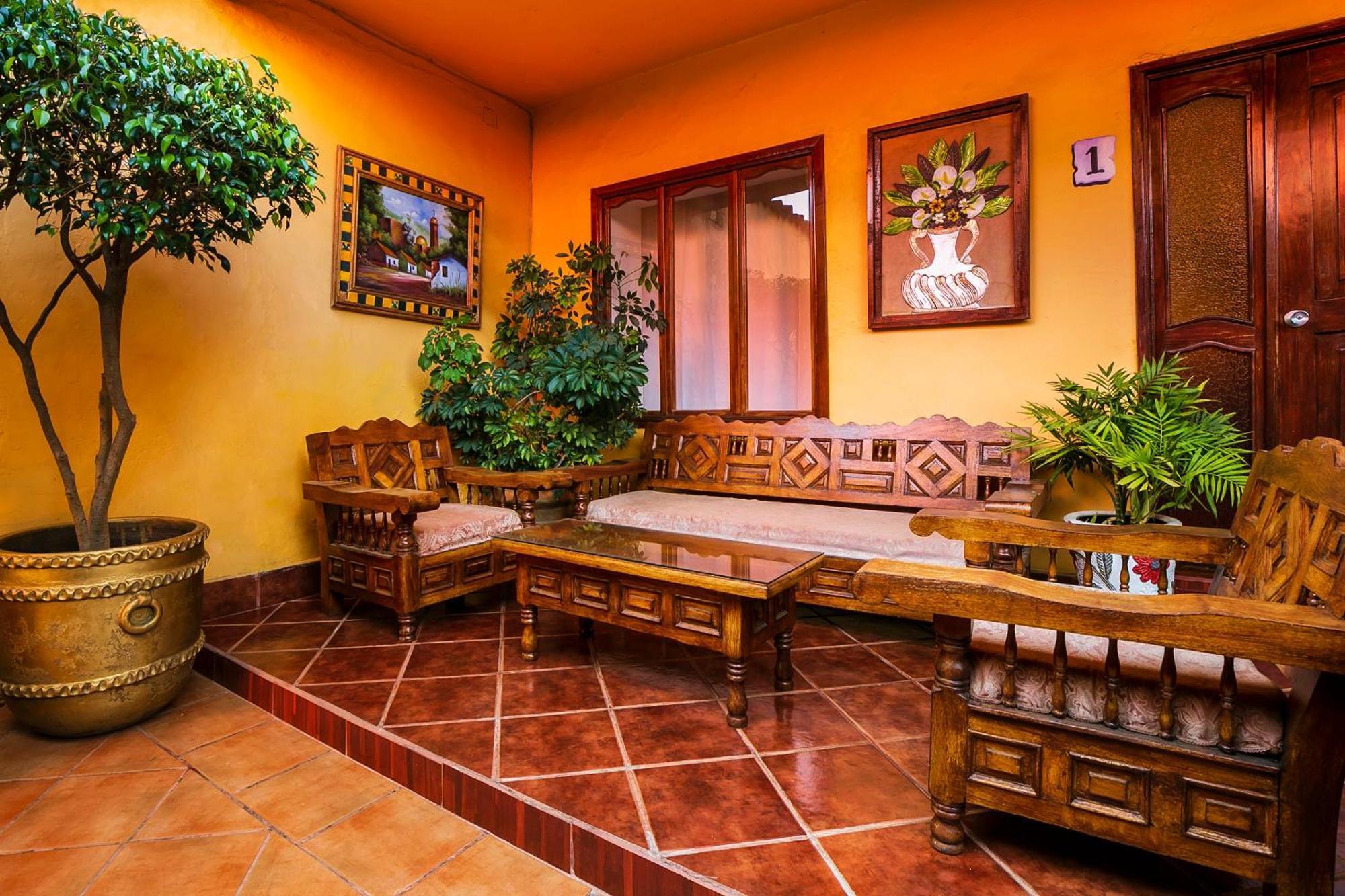 Oyo Posada De Los Angeles, Pátzcuaro Екстериор снимка