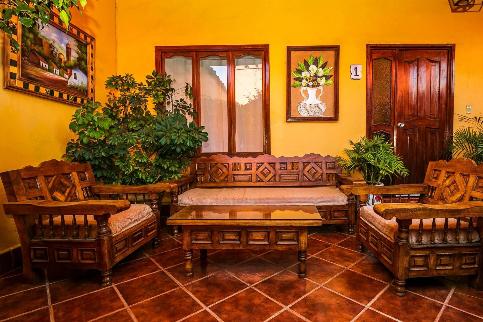 Oyo Posada De Los Angeles, Pátzcuaro Екстериор снимка