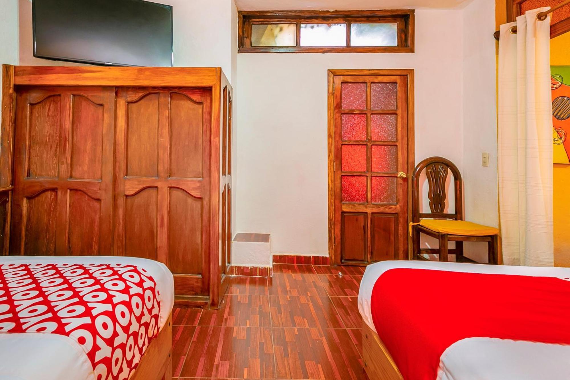 Oyo Posada De Los Angeles, Pátzcuaro Екстериор снимка