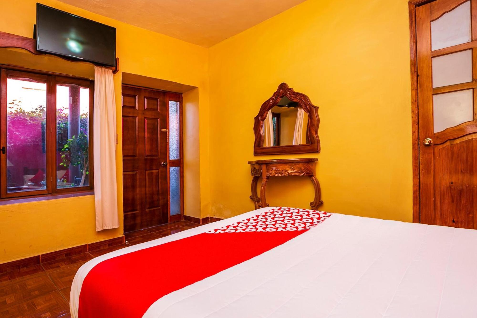 Oyo Posada De Los Angeles, Pátzcuaro Екстериор снимка